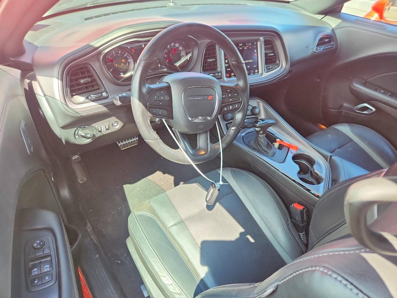 2023 Dodge Challenger Sxt - zdjęcie 8