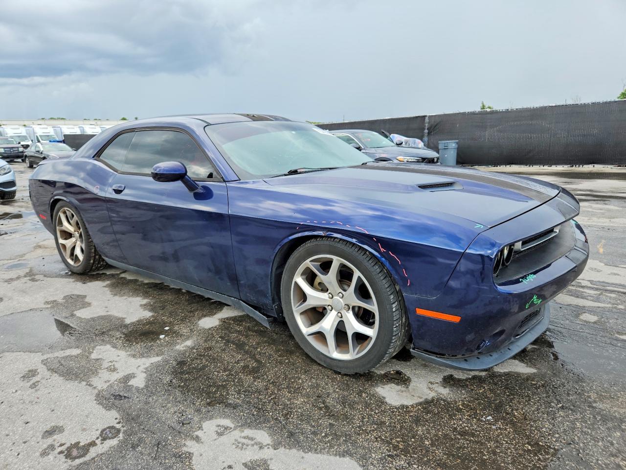 2016 Dodge Challenger Sxt - zdjęcie 4