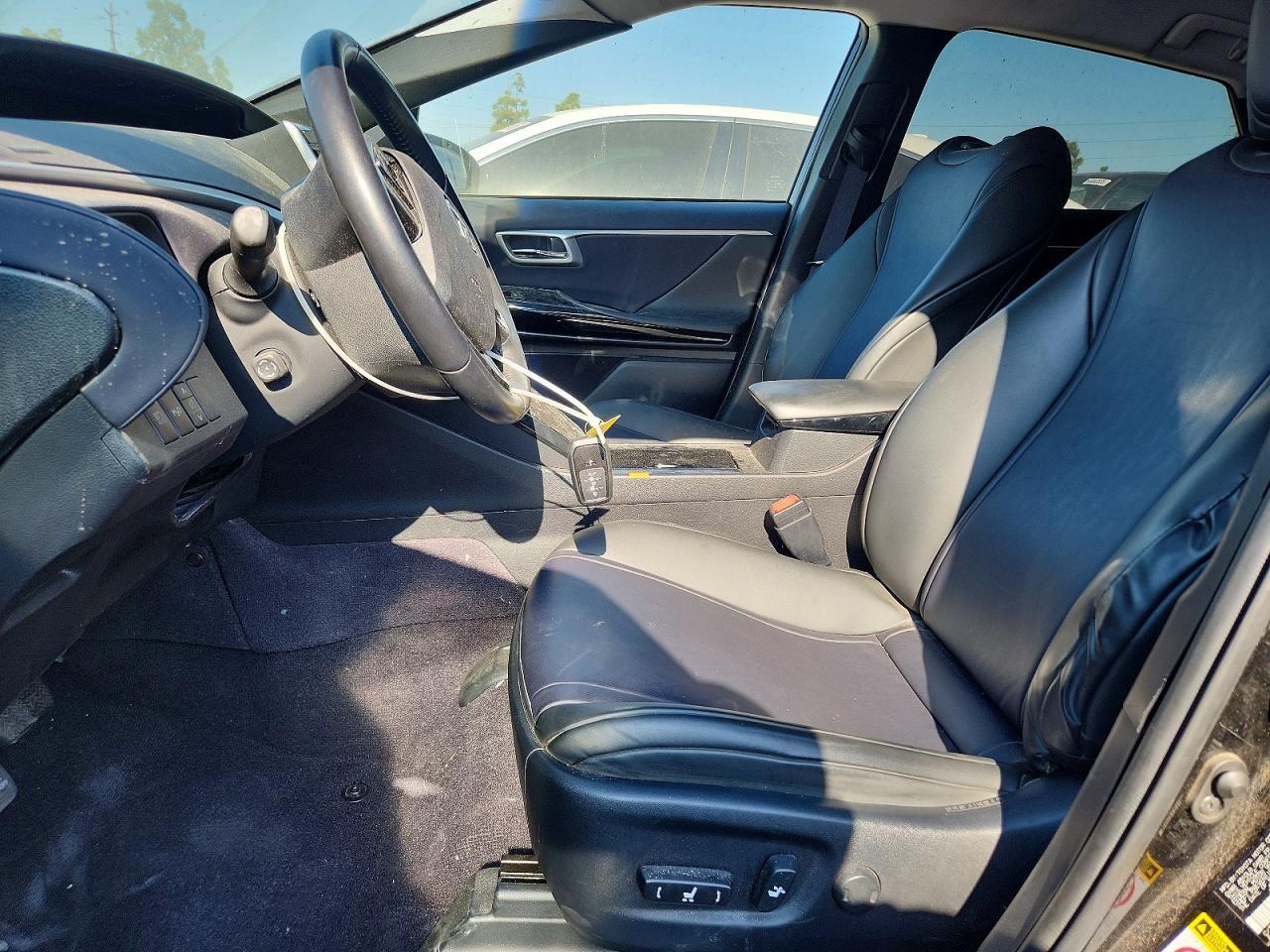 2018 Toyota Mirai Base - zdjęcie 7