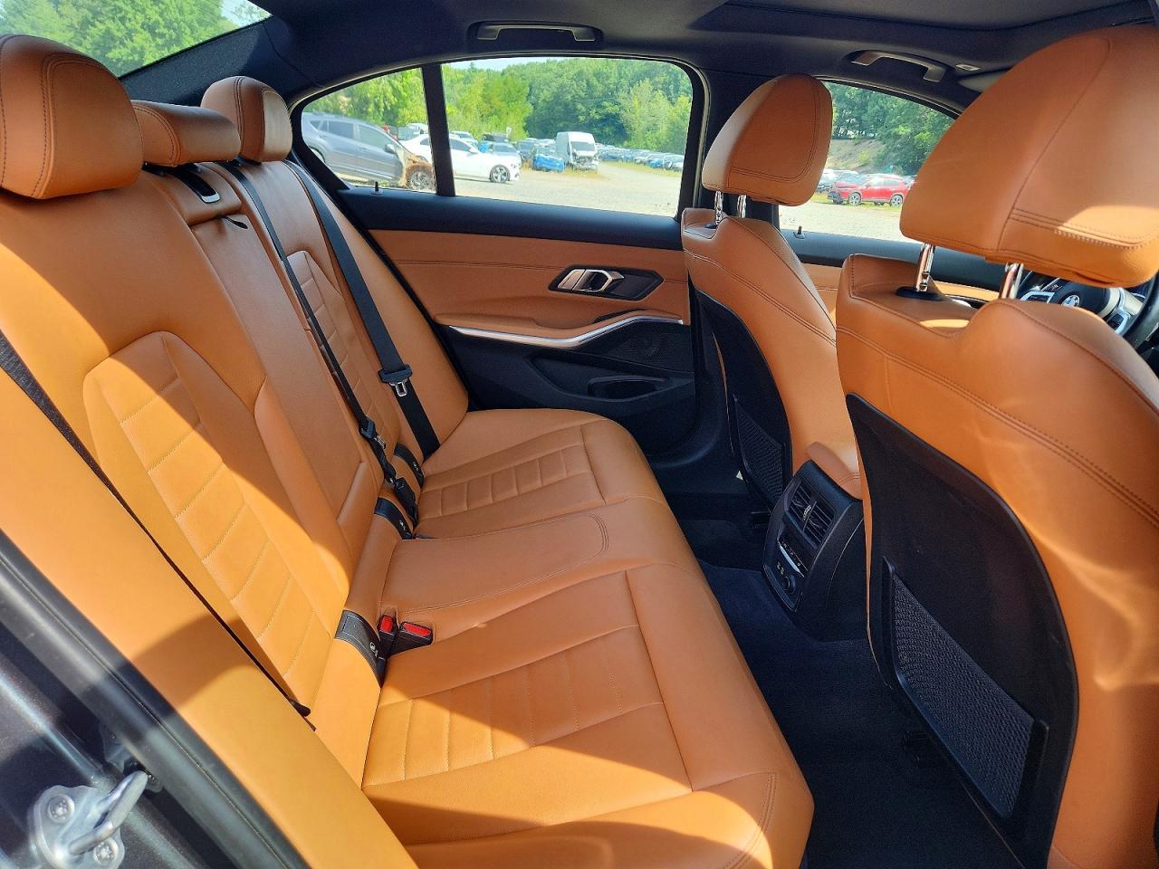 2020 BMW Seria 3 M340i - zdjęcie 10