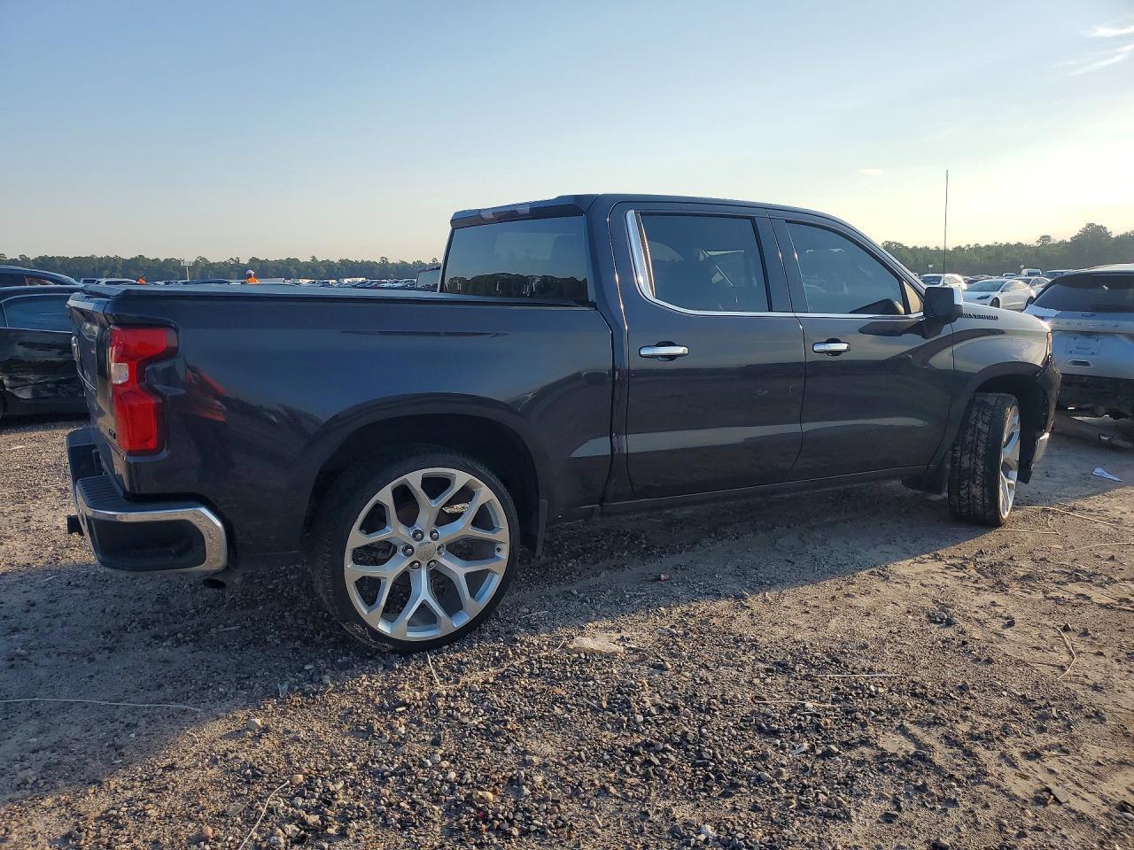 2023 Chevrolet Silverado C1500 Ltz - zdjęcie 3