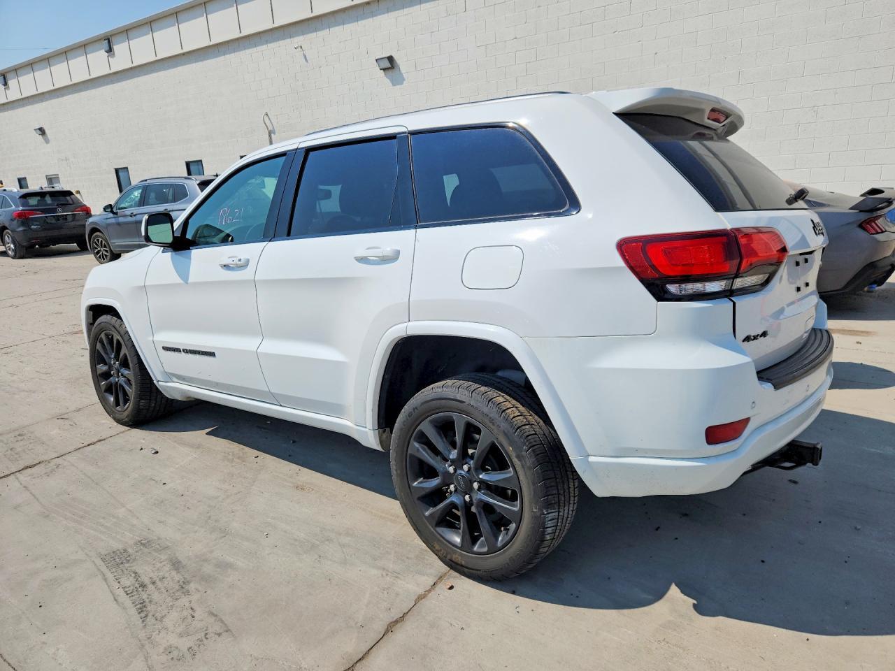 2019 Jeep Grand Cherokee Laredo - zdjęcie 2