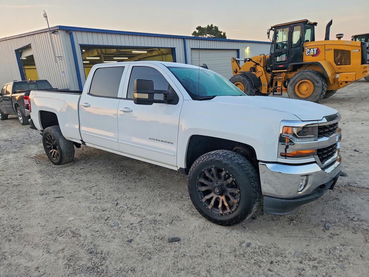 2017 Chevrolet Silverado K1500 Lt - zdjęcie 4
