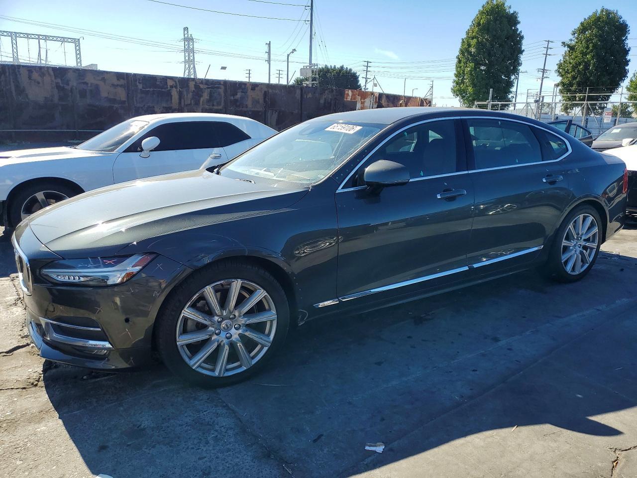 2020 Volvo S90 T6 Inscription - zdjęcie główne