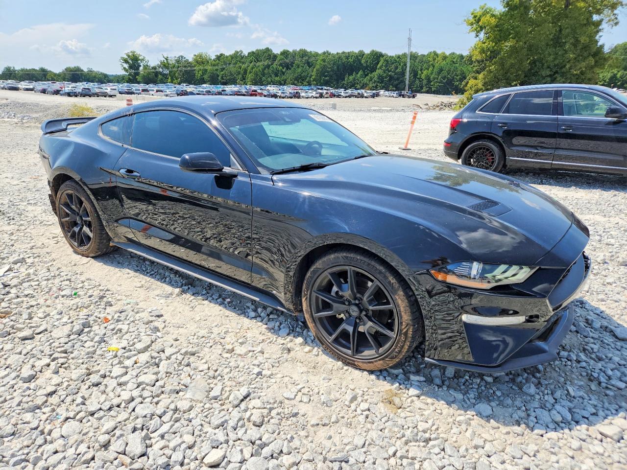 2021 Ford Mustang - zdjęcie 4