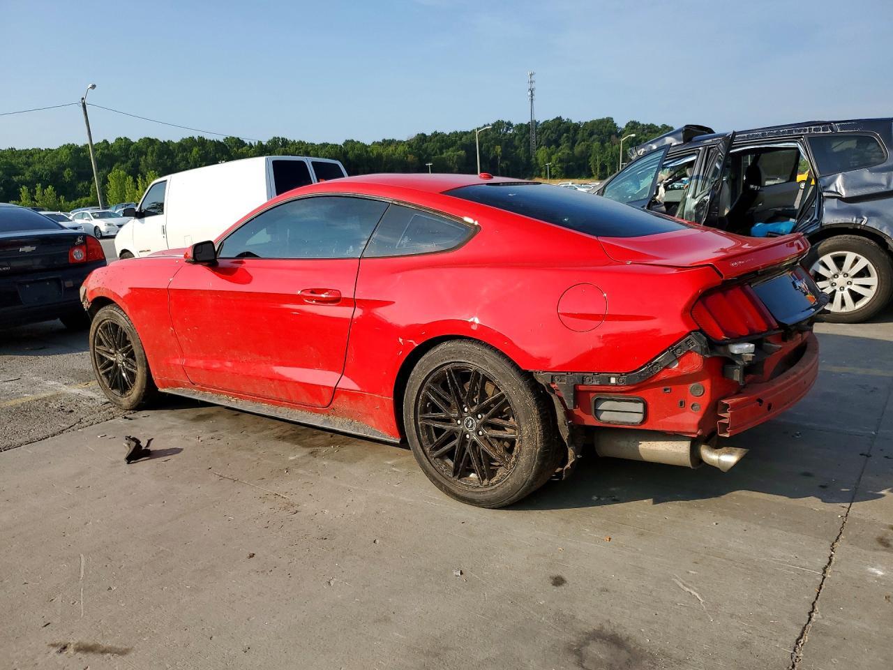 2017 Ford Mustang - zdjęcie 2