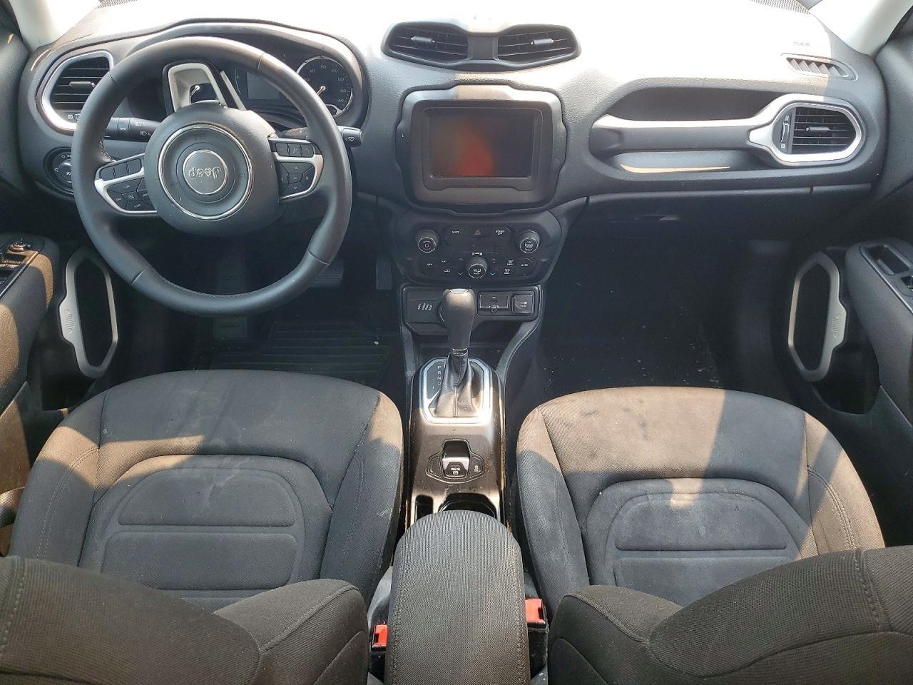 2019 Jeep Renegade Latitude - zdjęcie 8