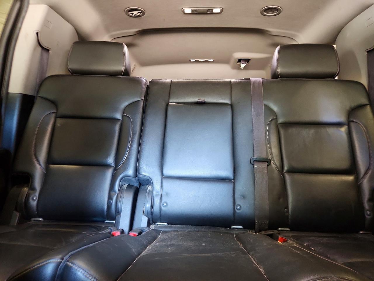2016 Chevrolet Suburban K1500 Lt - zdjęcie 10
