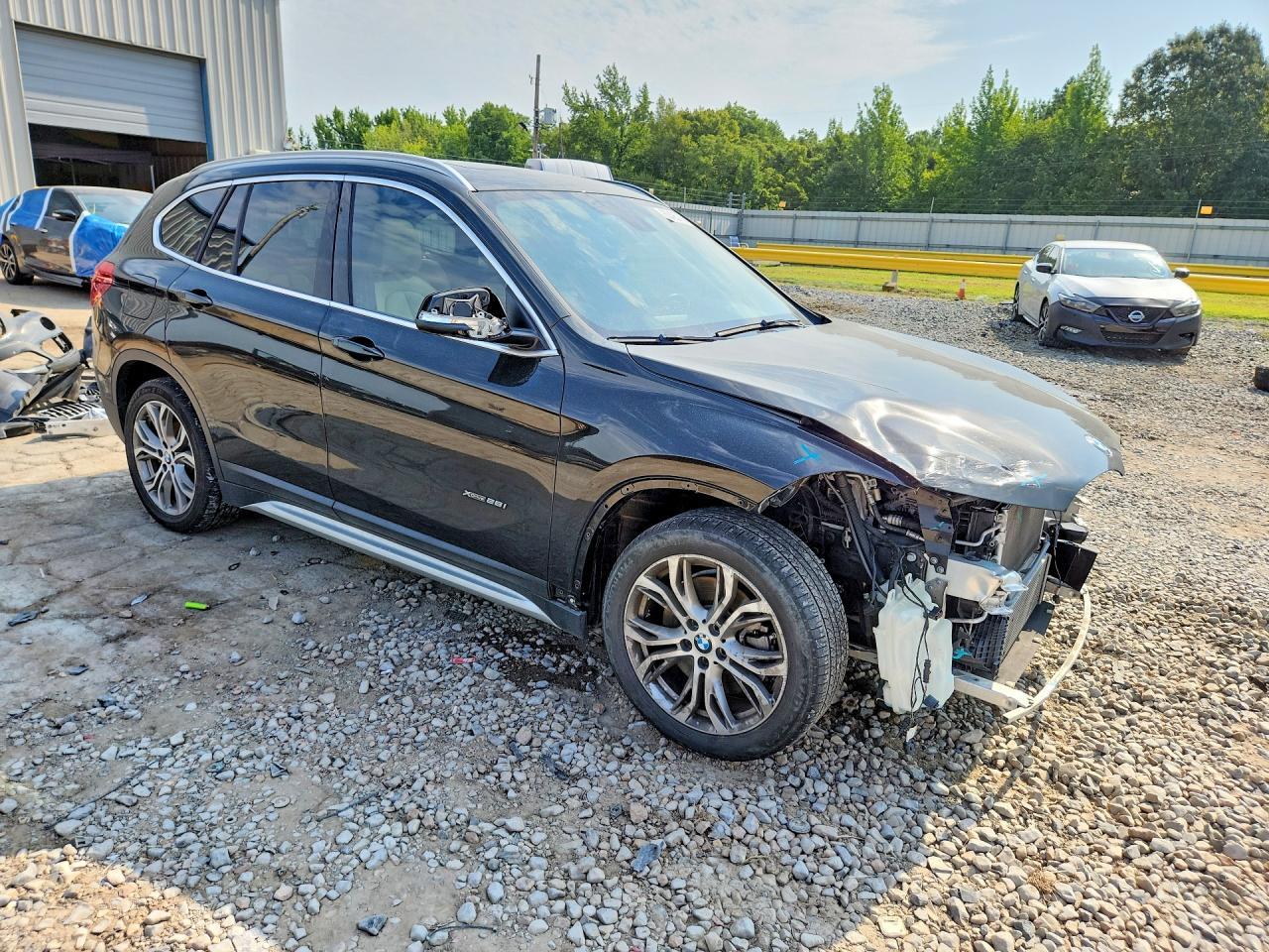 2016 BMW X1 xDrive28I - zdjęcie 4