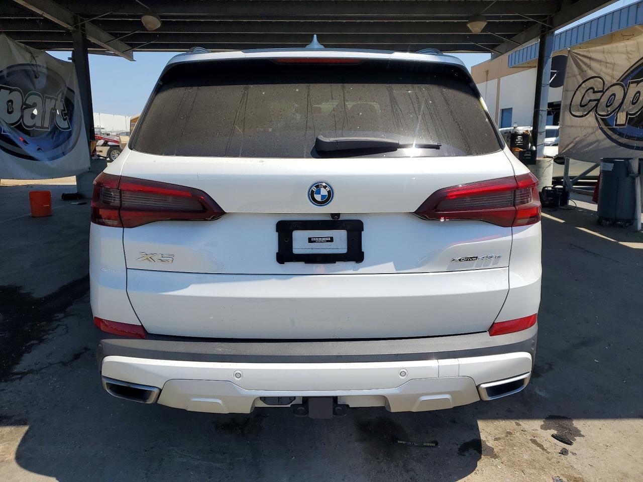 2022 BMW X5 xDrive45E - zdjęcie 6