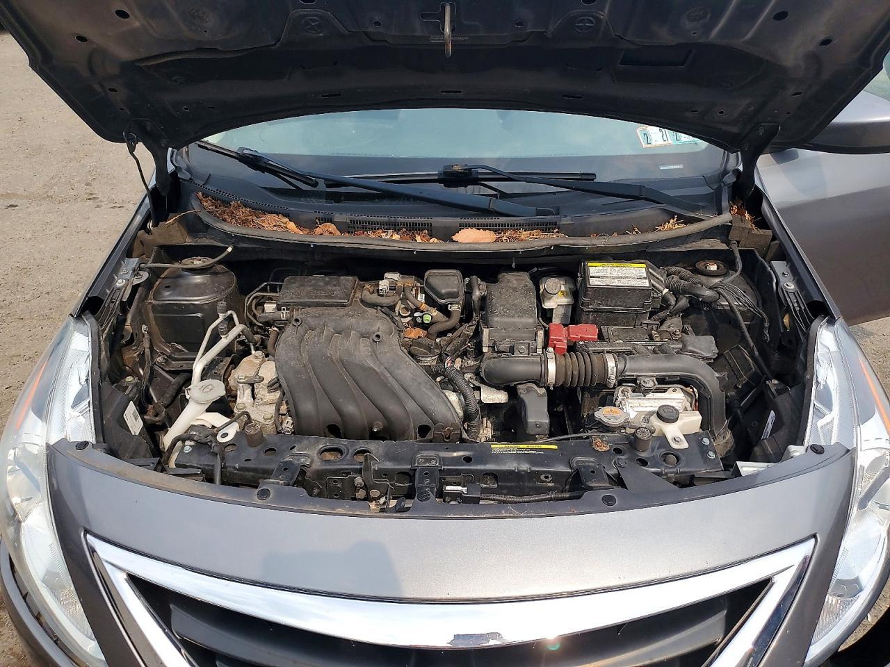 2019 Nissan Versa S Plus - zdjęcie 11