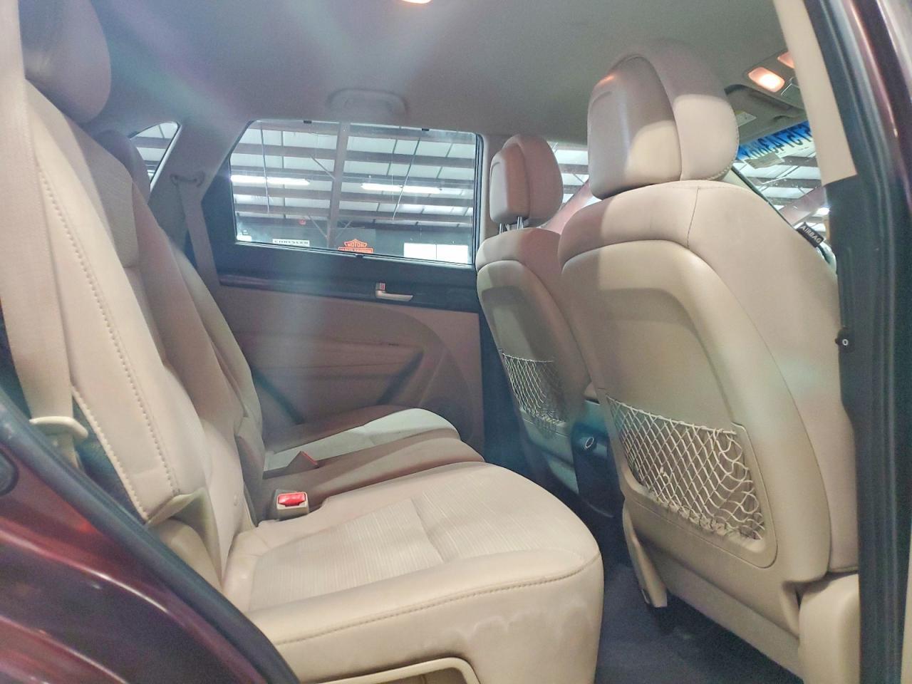 2014 Kia Sorento - zdjęcie 11