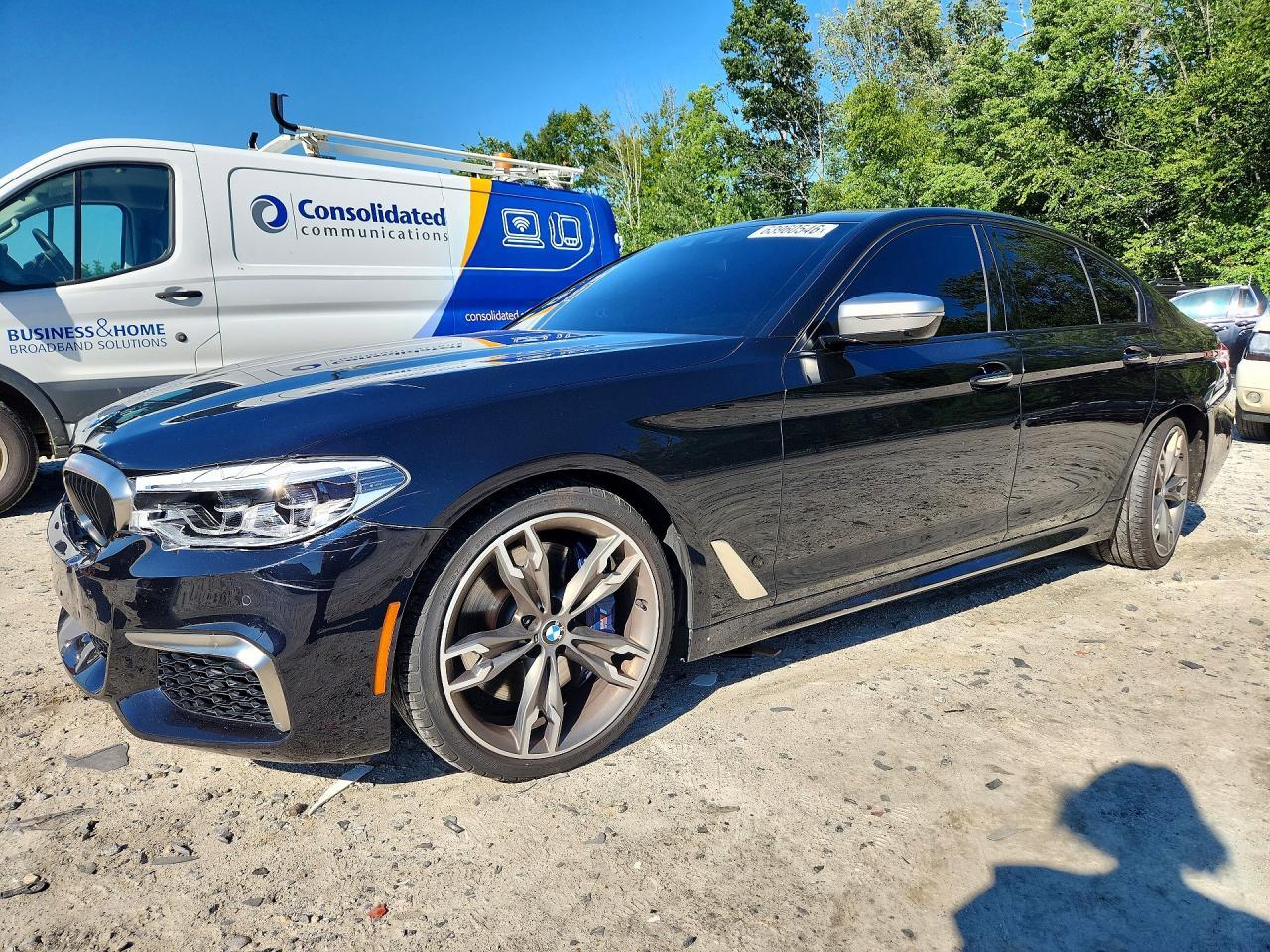 2018 BMW Seria 5 M550i - zdjęcie główne