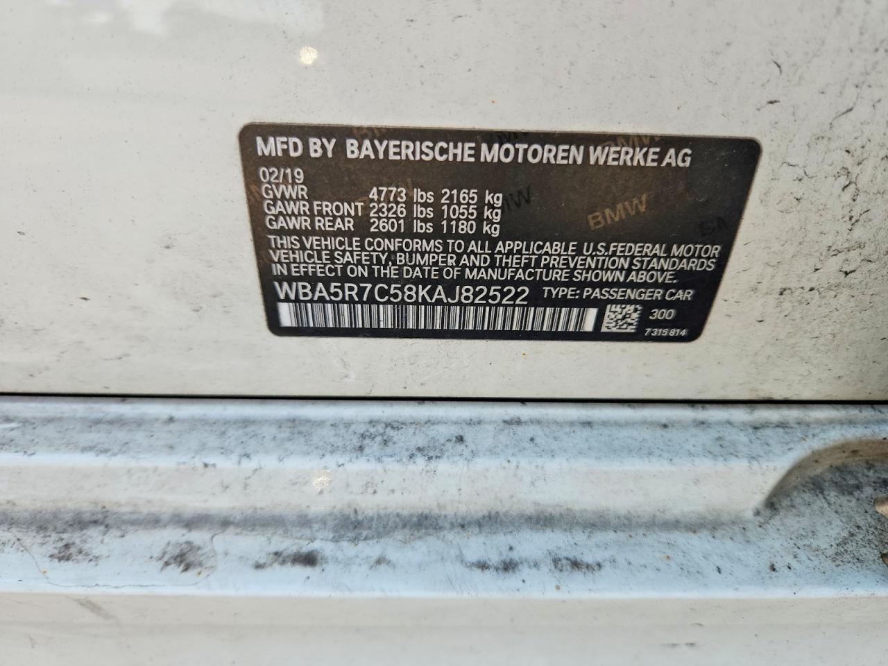 2019 BMW Seria 3 330i - zdjęcie 12