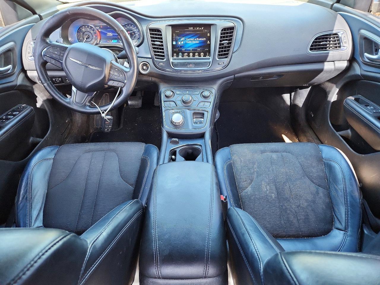 2015 Chrysler 200 S - zdjęcie 8