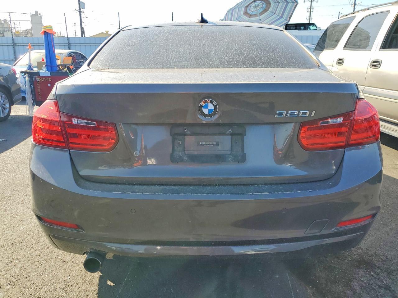 2015 BMW 320 I - zdjęcie 6