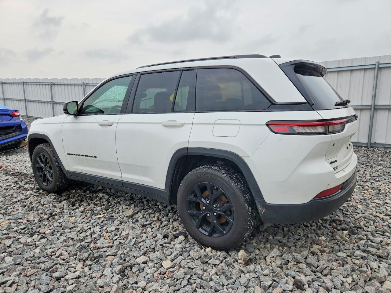 2024 Jeep Grand Cherokee Laredo - zdjęcie 2