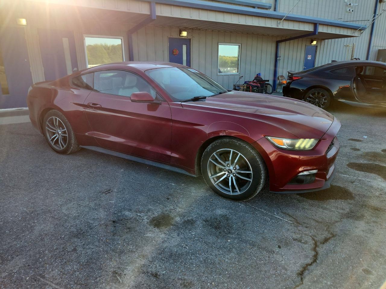 2017 Ford Mustang - zdjęcie 4