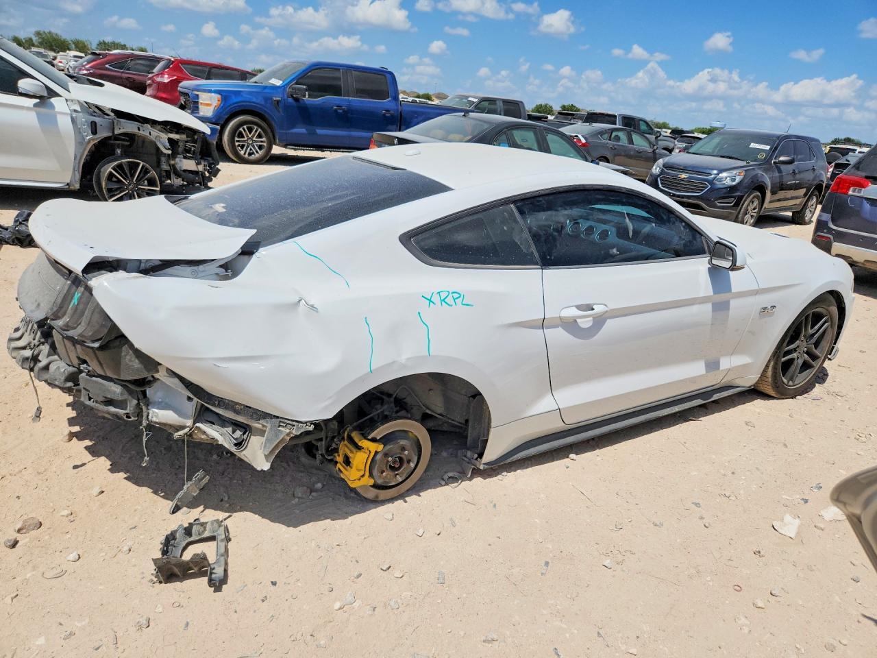 2020 Ford Mustang Gt - zdjęcie 3