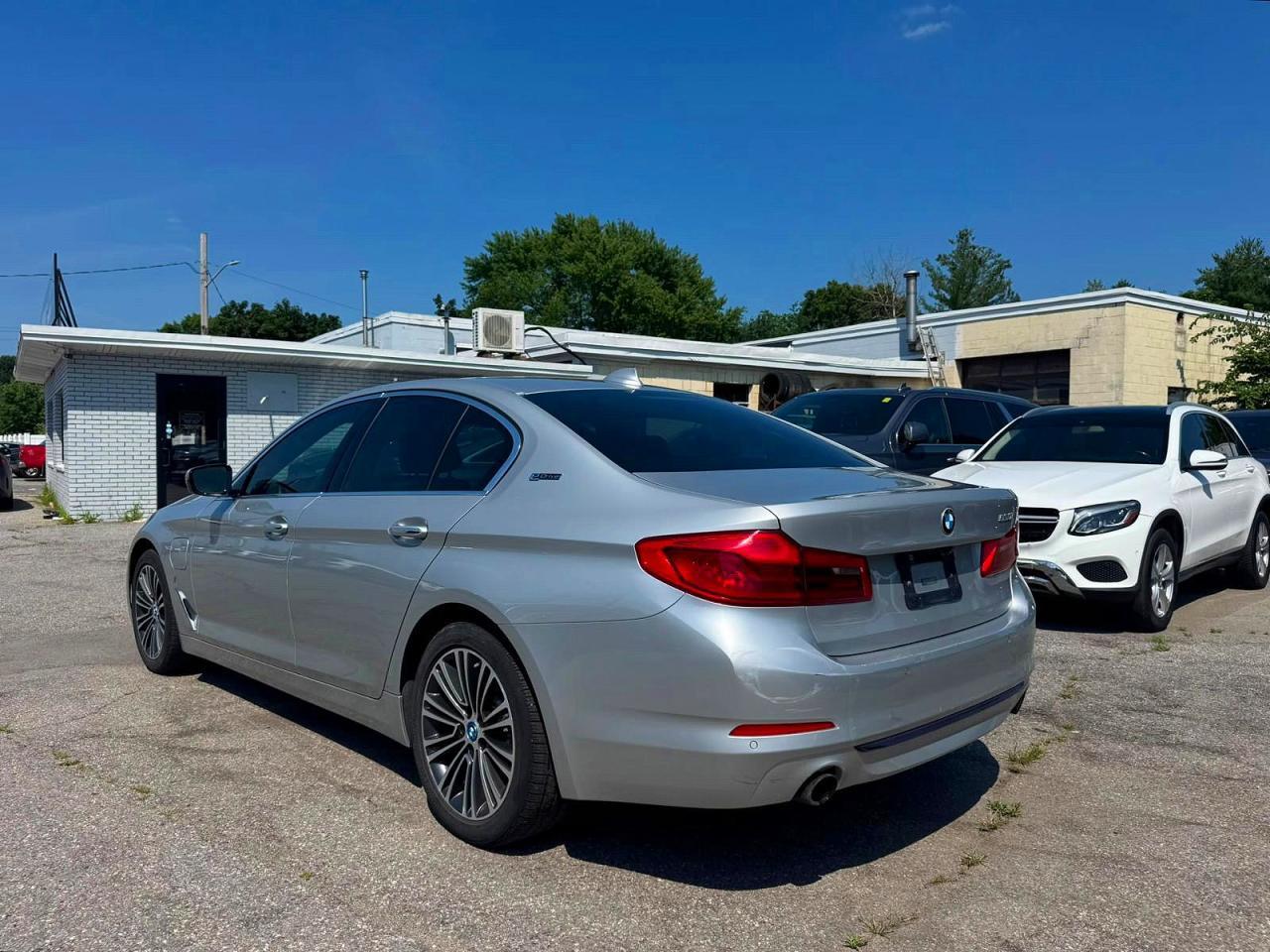 2018 BMW 530Xe - zdjęcie 3