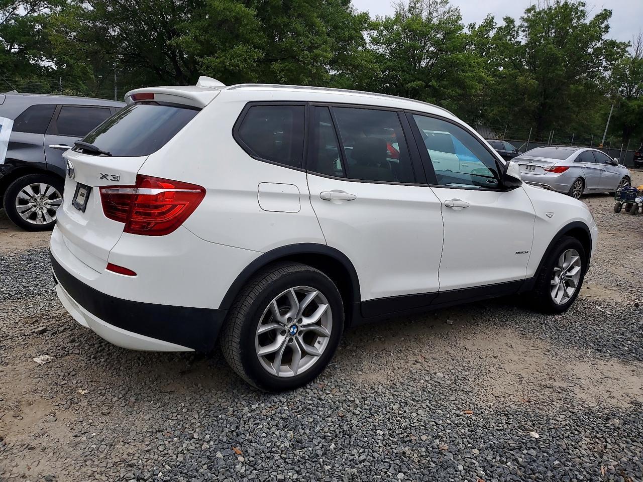 2013 BMW X3 xDrive28I - zdjęcie 3