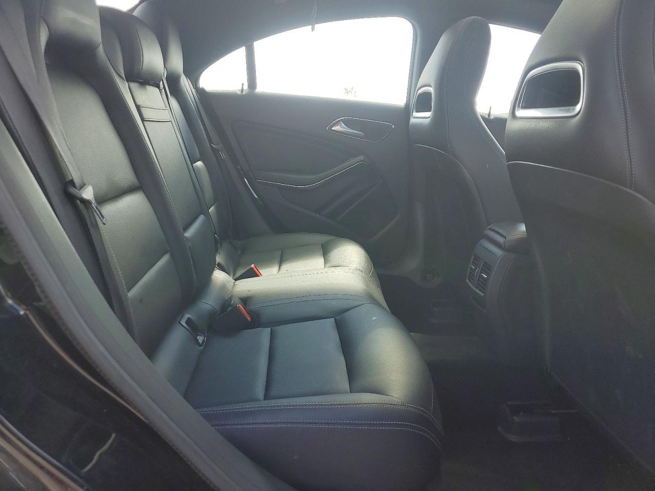 2018 Mercedes-Benz Cla 250 - zdjęcie 10