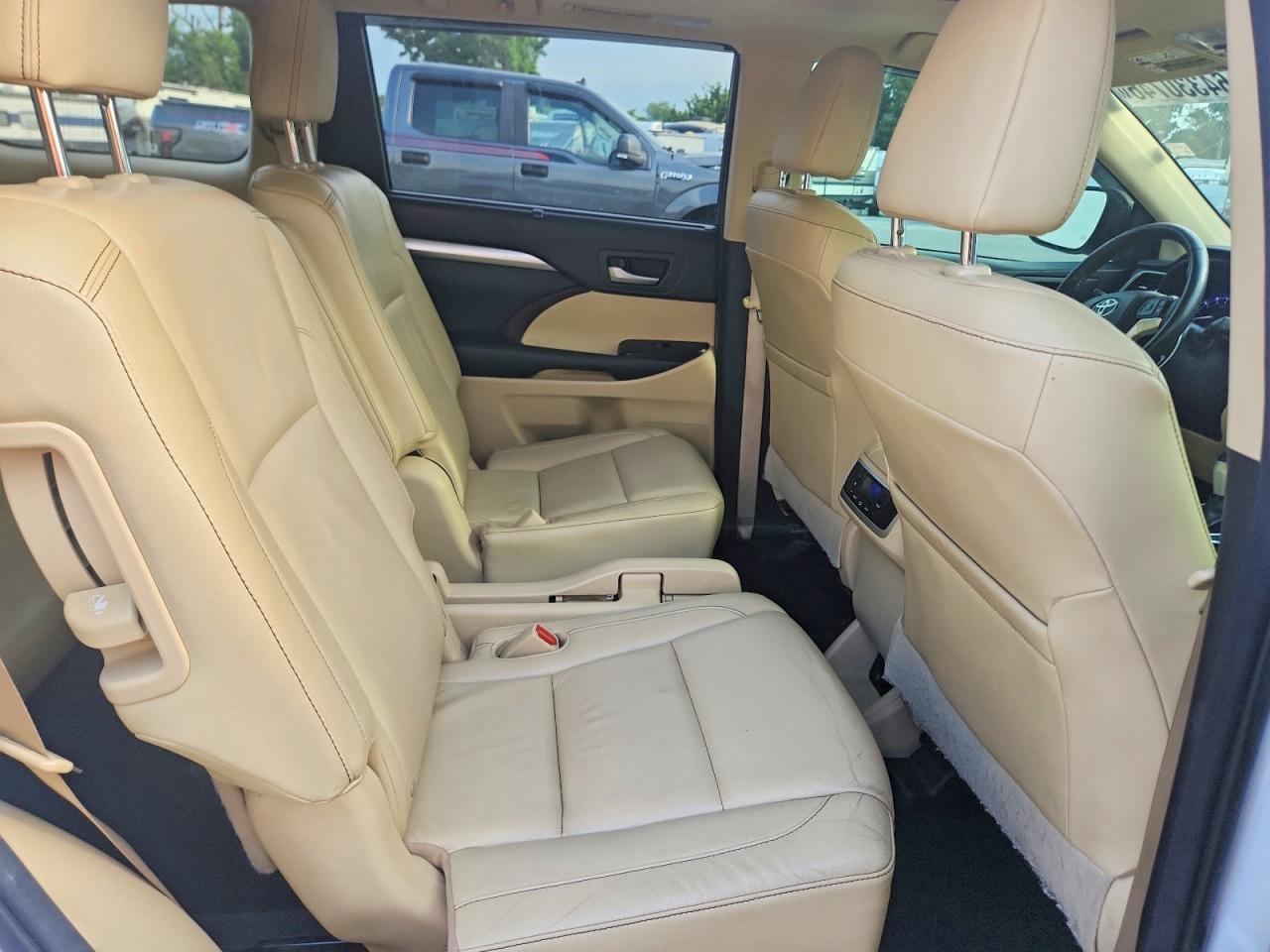 2014 Toyota Highlander Xle - zdjęcie 11