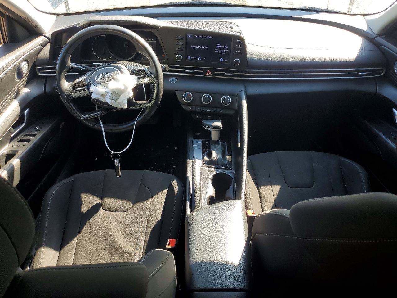 2022 Hyundai Elantra Sel - zdjęcie 8