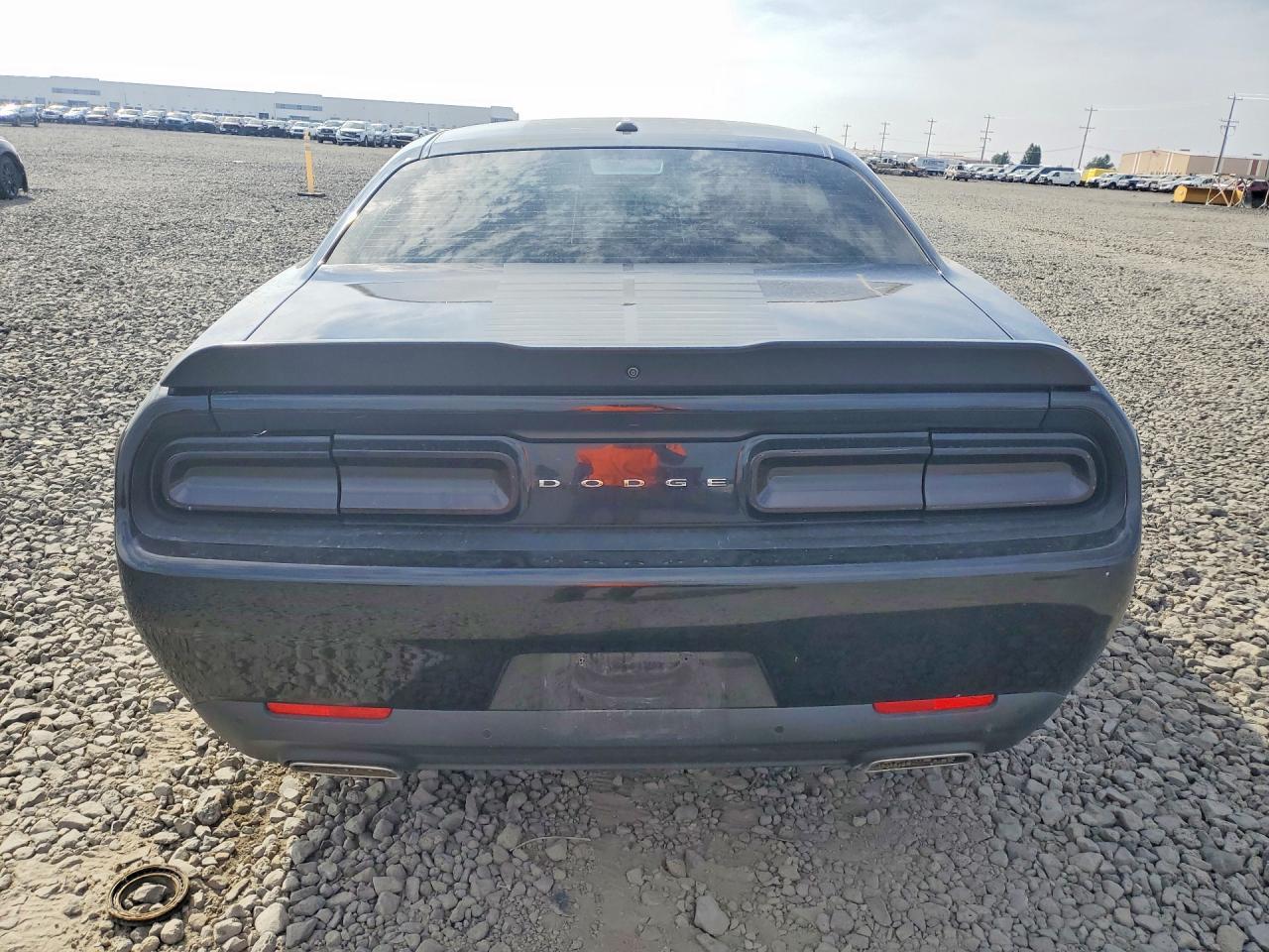 2016 Dodge Challenger Sxt - zdjęcie 6