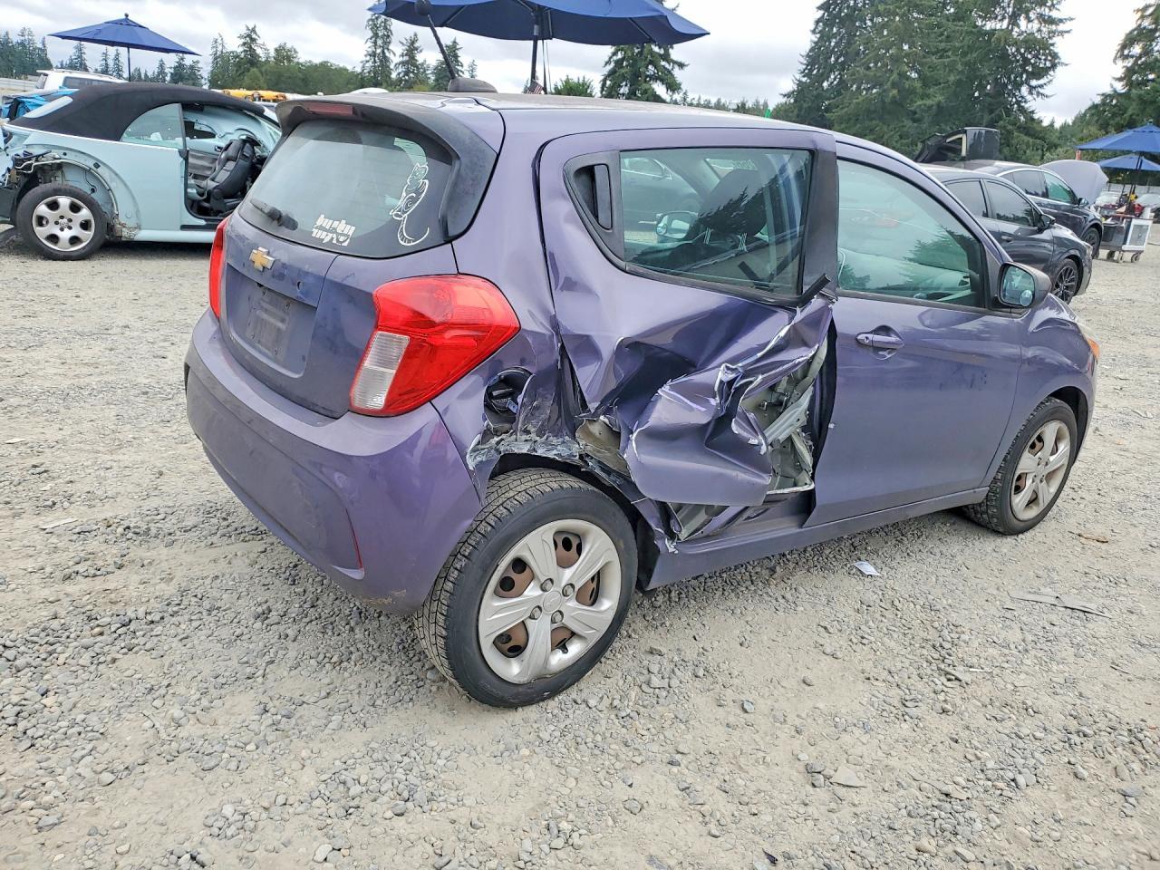 2017 Chevrolet Spark Ls - zdjęcie 3