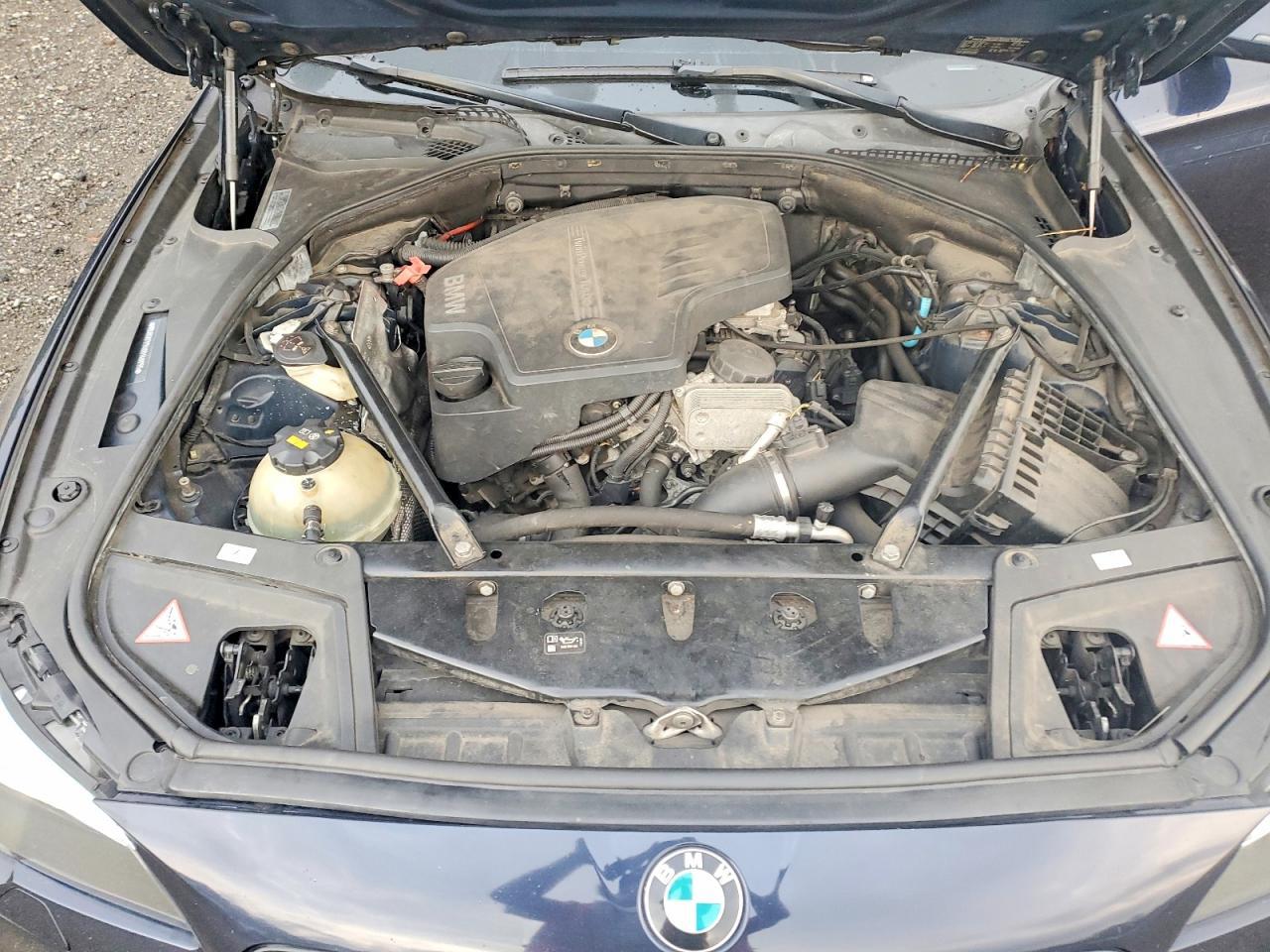 2016 BMW Seria 5 528i - zdjęcie 11