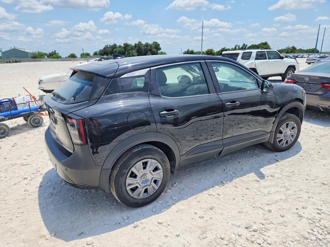 2025 Nissan Kicks S - zdjęcie 3