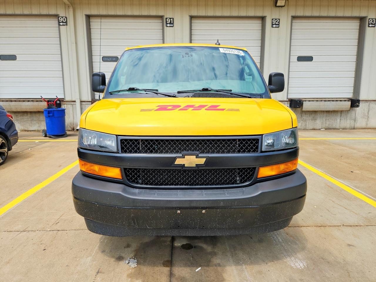 2020 Chevrolet Express G2500 - zdjęcie 5