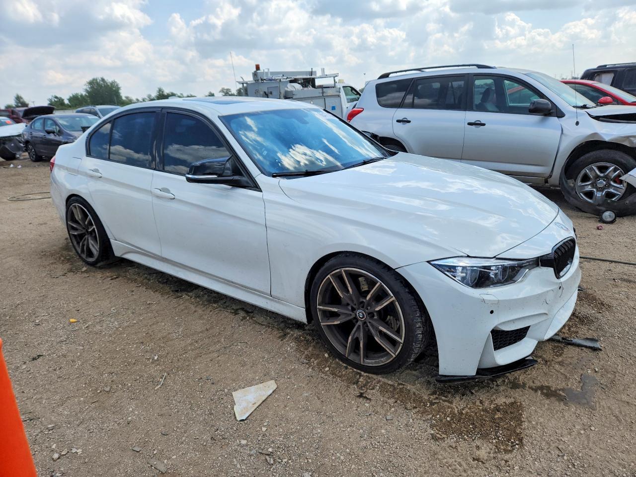 2017 BMW Seria 3 340i - zdjęcie 4