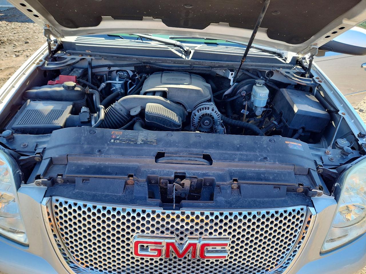 2013 GMC Yukon - zdjęcie 12