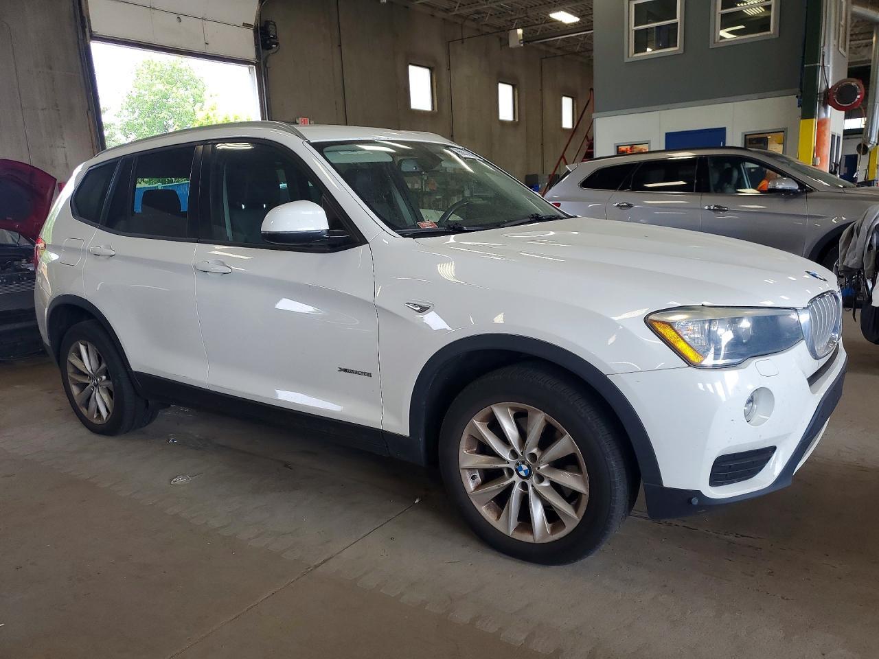 2016 BMW X3 xDrive28I - zdjęcie 4