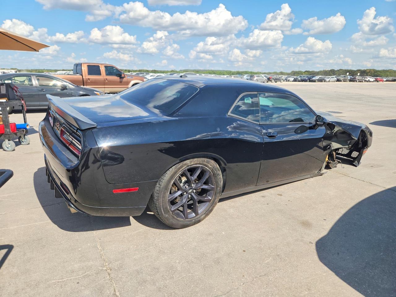 2021 Dodge Challenger Gt - zdjęcie 3