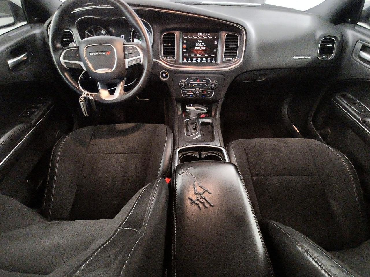 2015 Dodge Charger R/T - zdjęcie 8