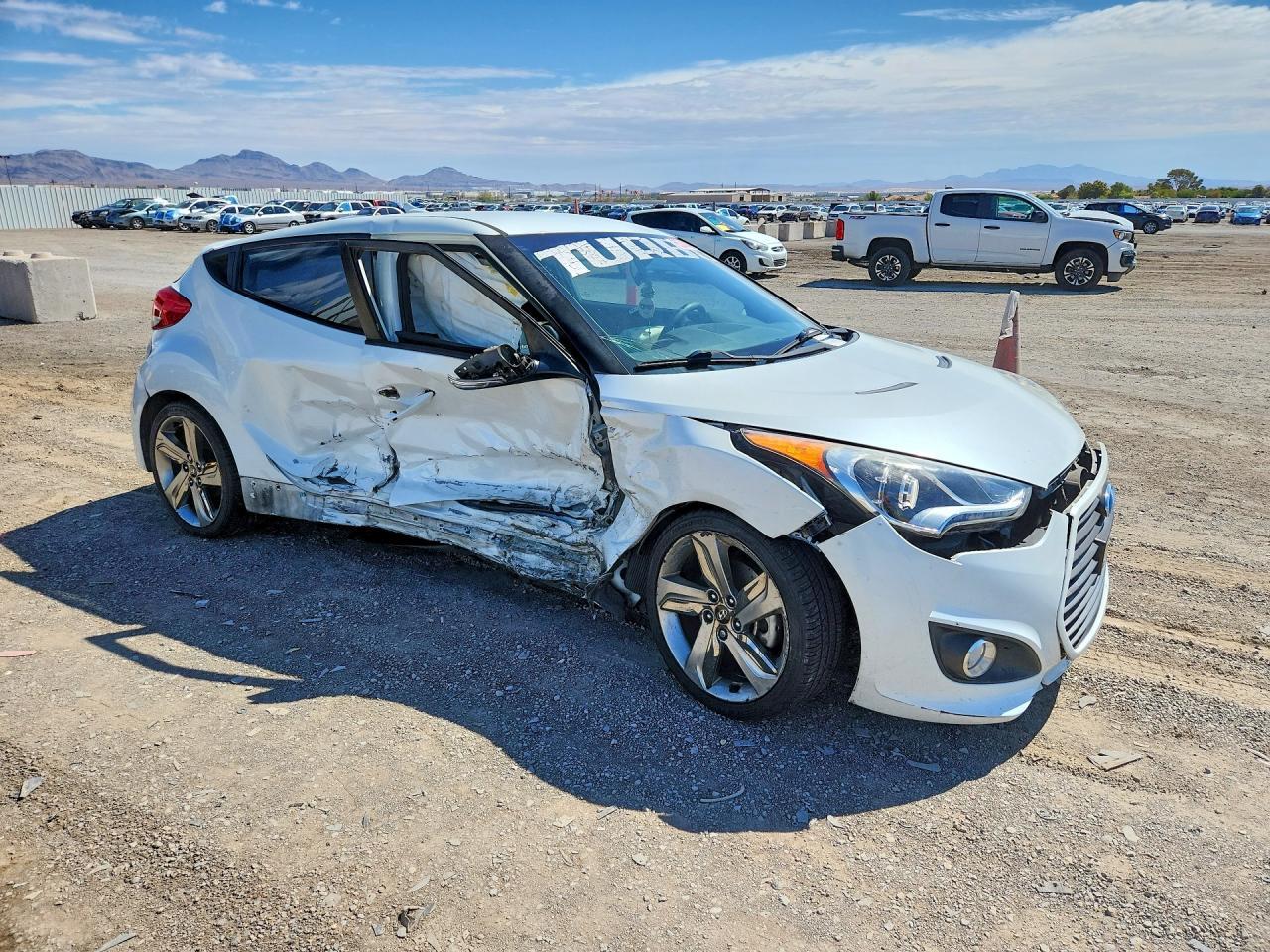 Hyundai Veloster - zdjęcie 4
