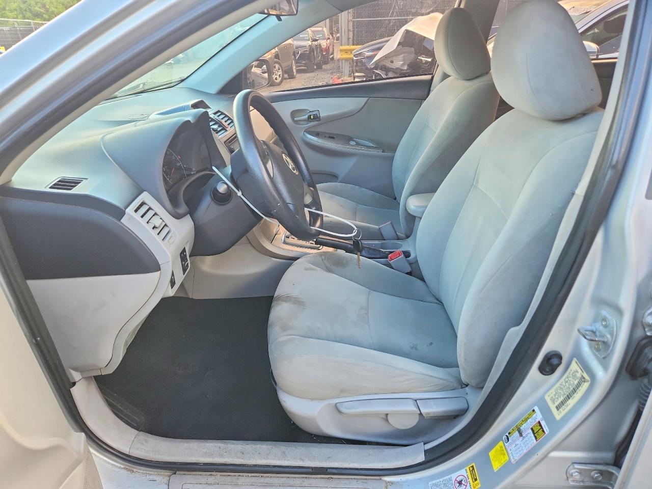 2013 Toyota Corolla Le - zdjęcie 7