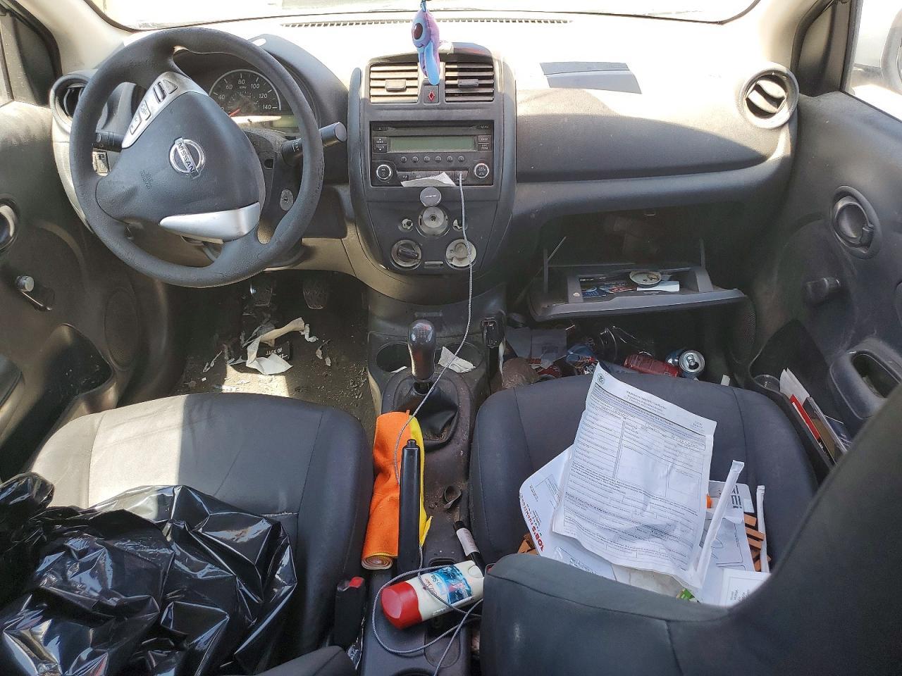 2017 Nissan Versa 1.6 S - zdjęcie 8