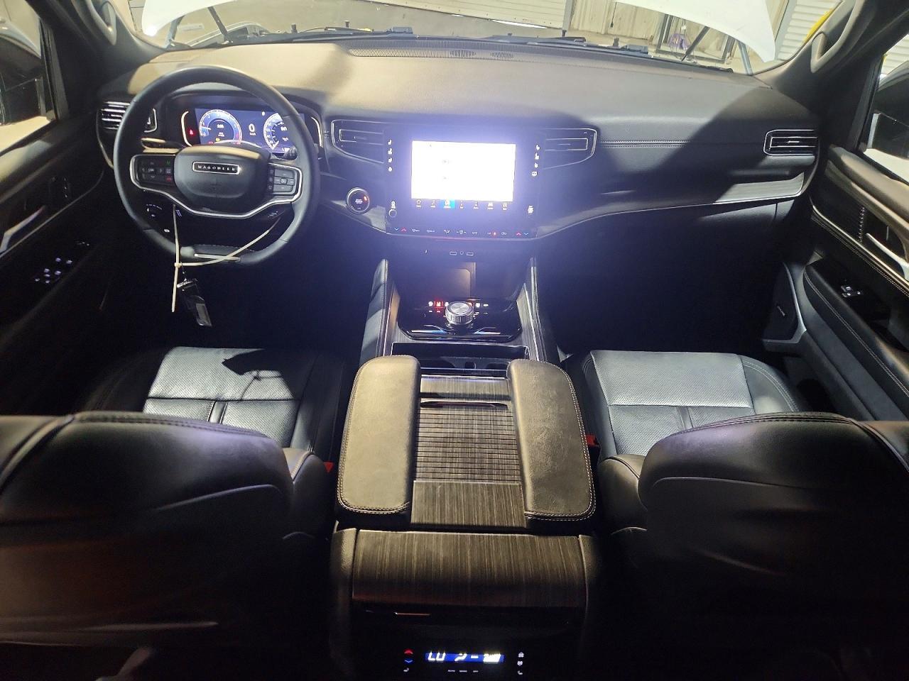 2024 Jeep Wagoneer L Series Ii - zdjęcie 8