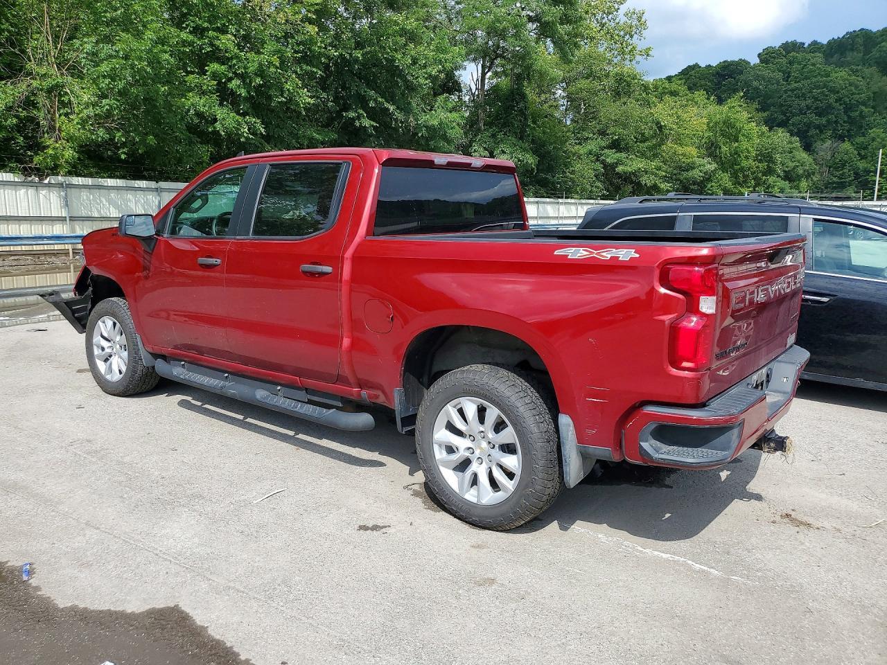 2021 Chevrolet Silverado K1500 Custom - zdjęcie 2