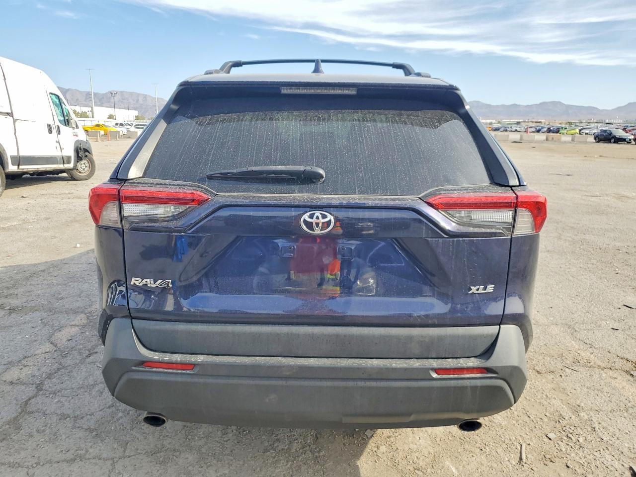 2020 Toyota Rav4 Xle - zdjęcie 6