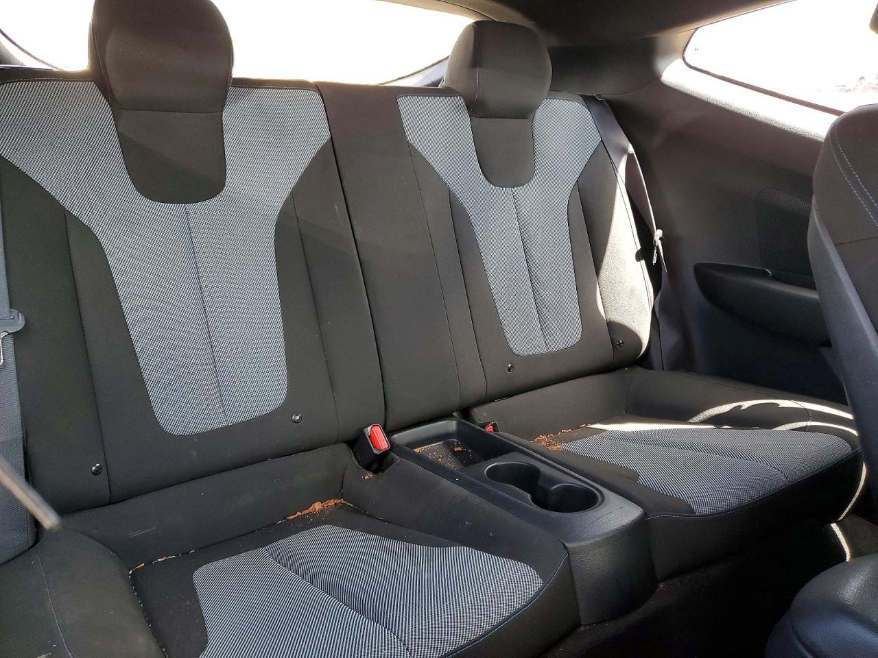 2019 Hyundai Veloster 2.0L - zdjęcie 10