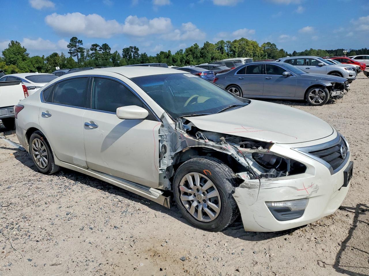 2014 Nissan Altima 2.5 S - zdjęcie 4