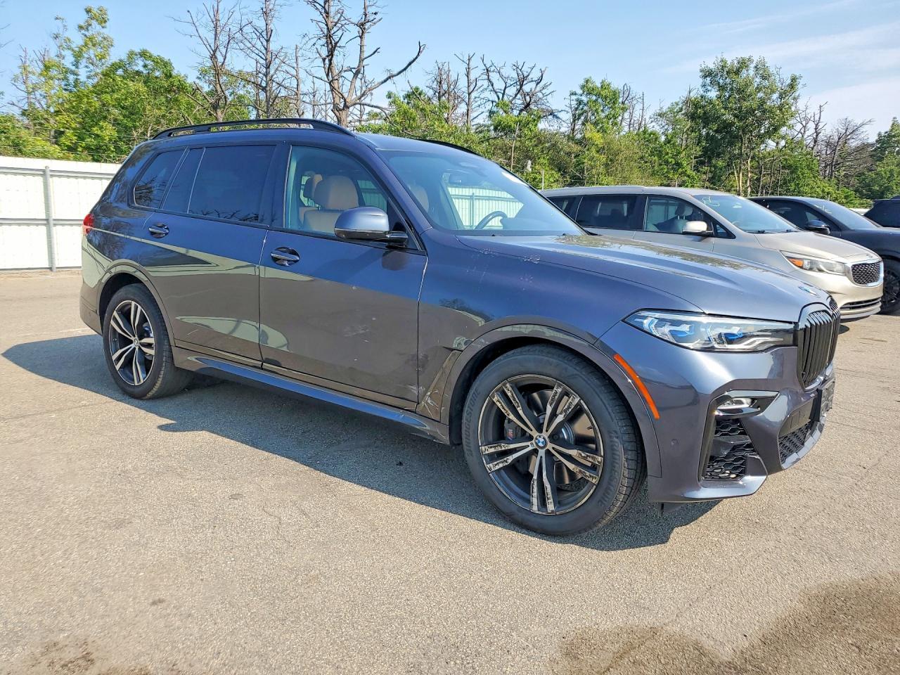 2021 BMW X7 M50I - zdjęcie 4