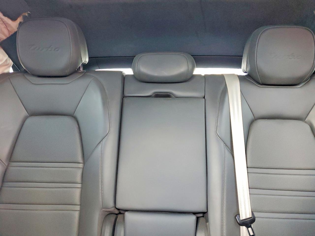2019 Porsche Cayenne Turbo - zdjęcie 10
