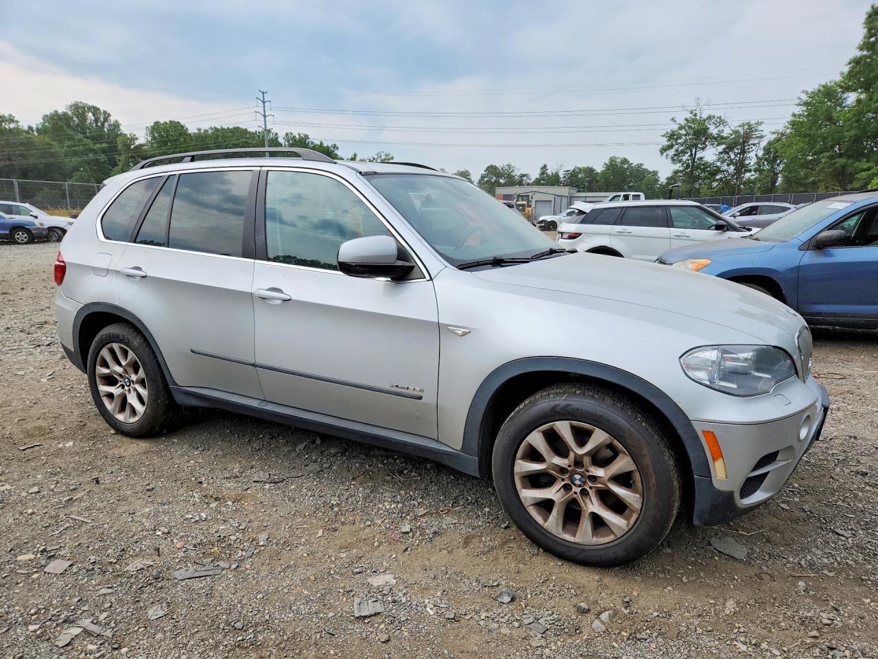 2013 BMW X5 xDrive35I - zdjęcie 4