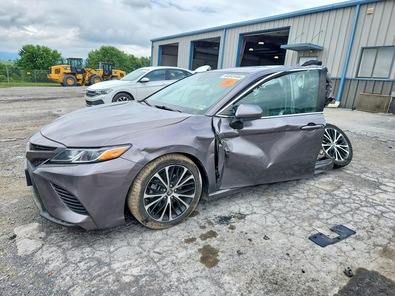 2019 Toyota Camry Se - zdjęcie główne